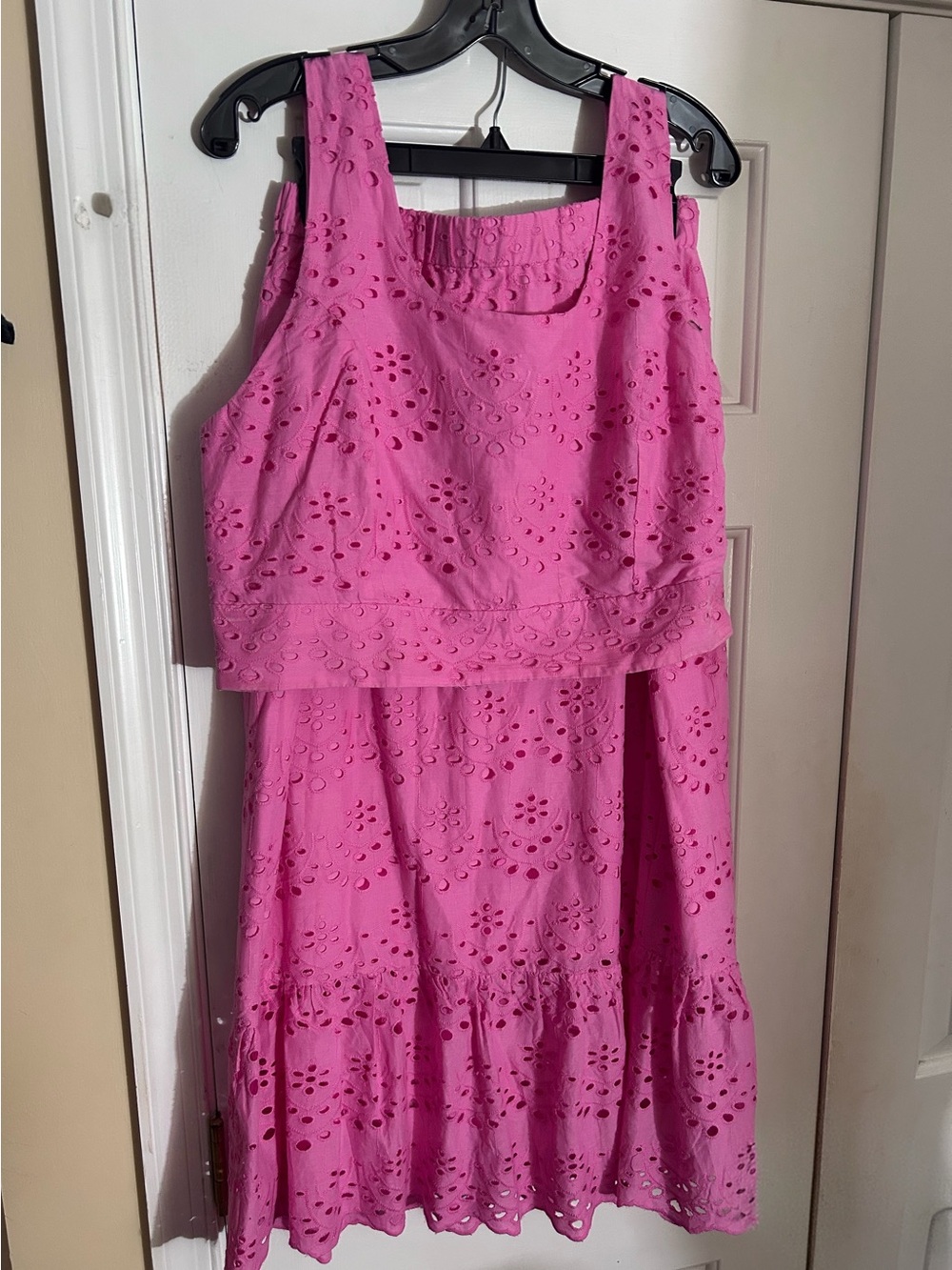 BNWT 2 piece Calypso pink 2 pc set Skirt/ top